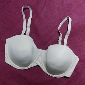 40D Maidenform nude Bra